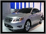 Ford Taurus, Dealer